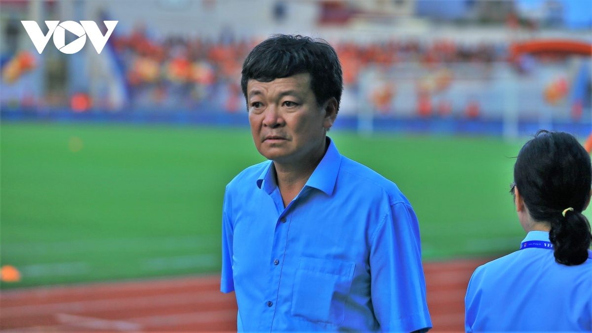 Bầu Hoàn thừa nhận sai sót tại sân Lạch Tray ở trận ĐT Việt Nam 1-0 Hong Kong (TQ)